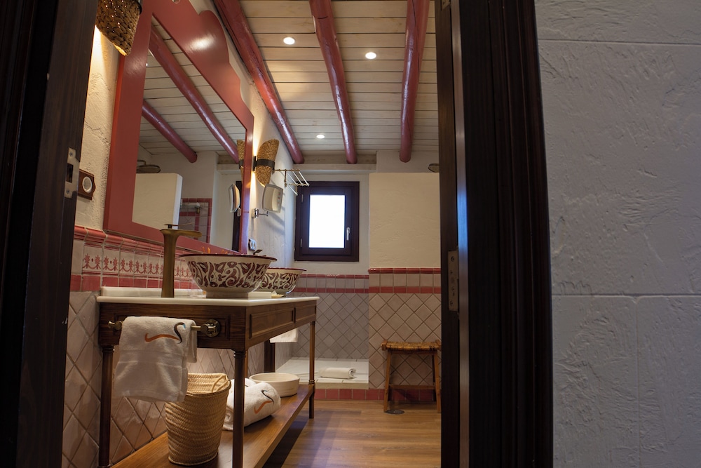 La Malvasia Hotel 40/50