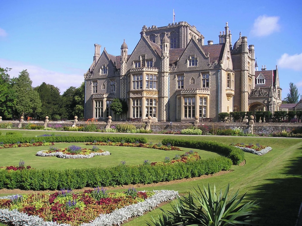 De Vere Tortworth Court Ex Tortworth Court Four Pillars 63/69