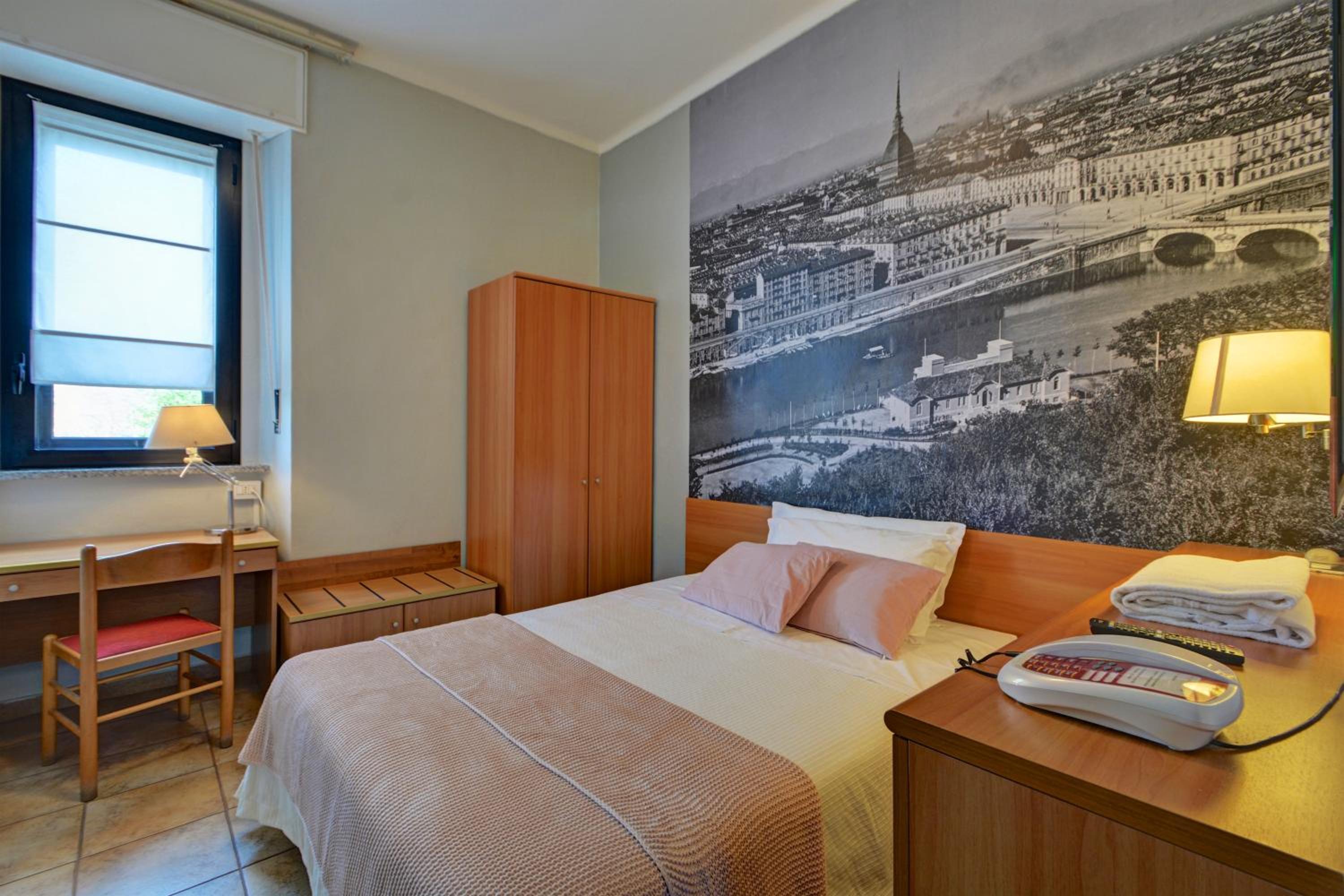 Economy, Double Bed