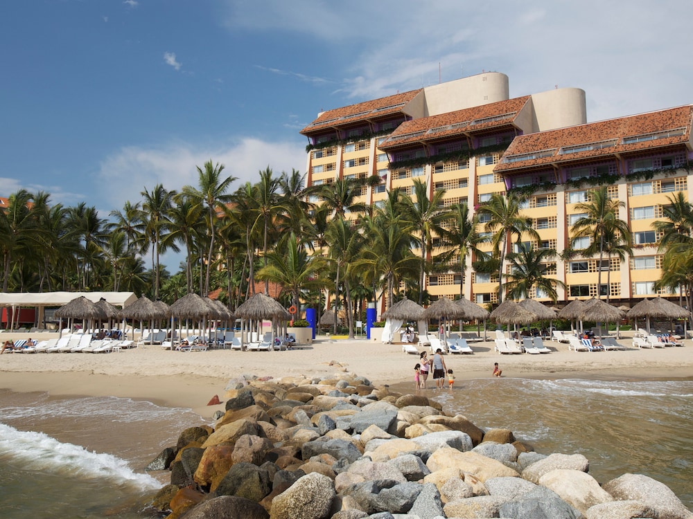 Club Regina Puerto Vallarta 73/75