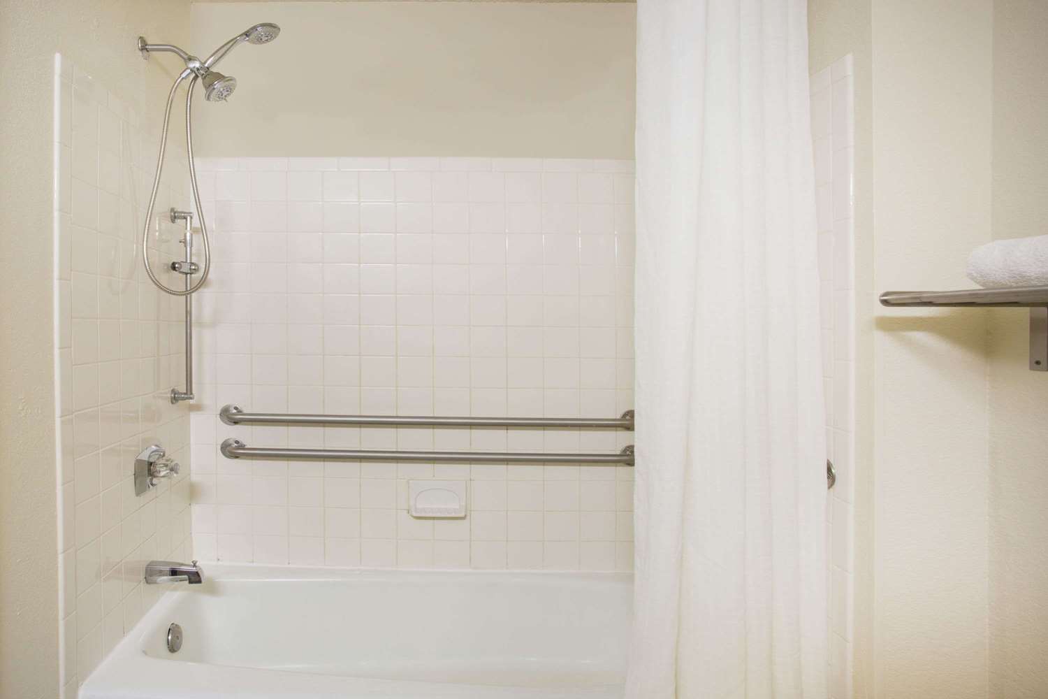 Super 8 By Wyndham Salem VA 11/11
