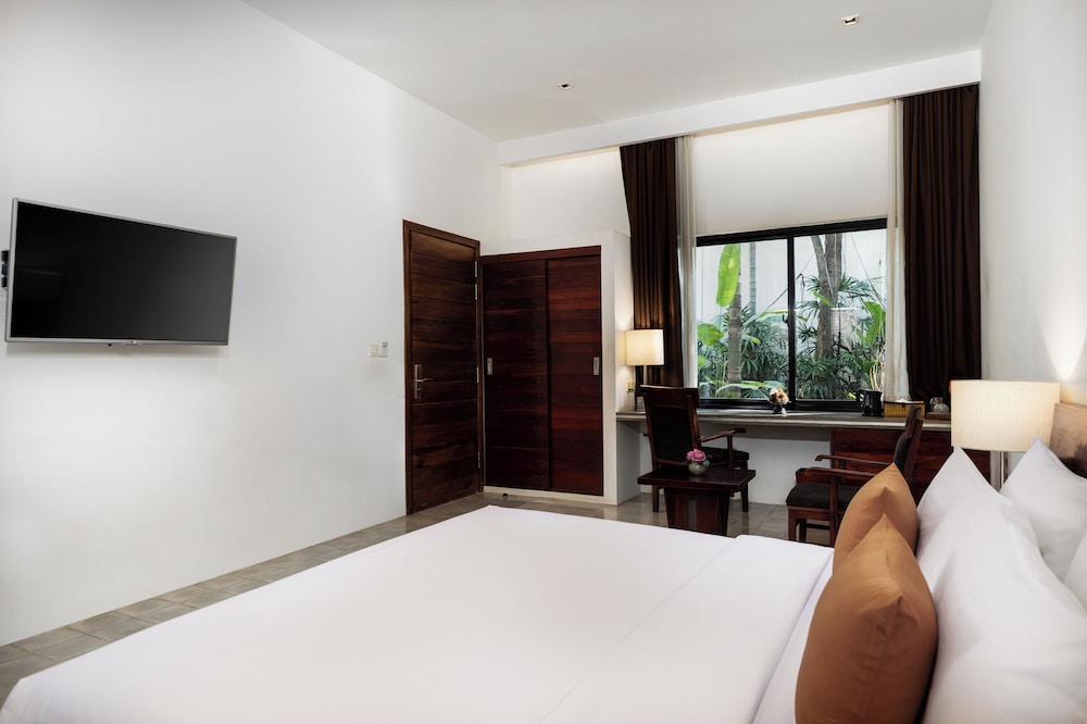 LYNNAYA URBAN RIVER RESORT 18/69