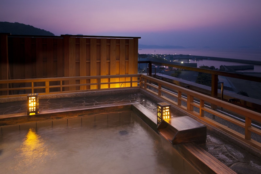 Ryugu Hotel 37/68