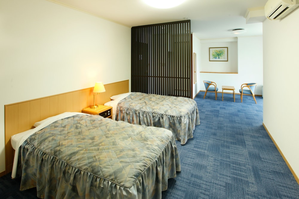Beppu Housensou 8/42