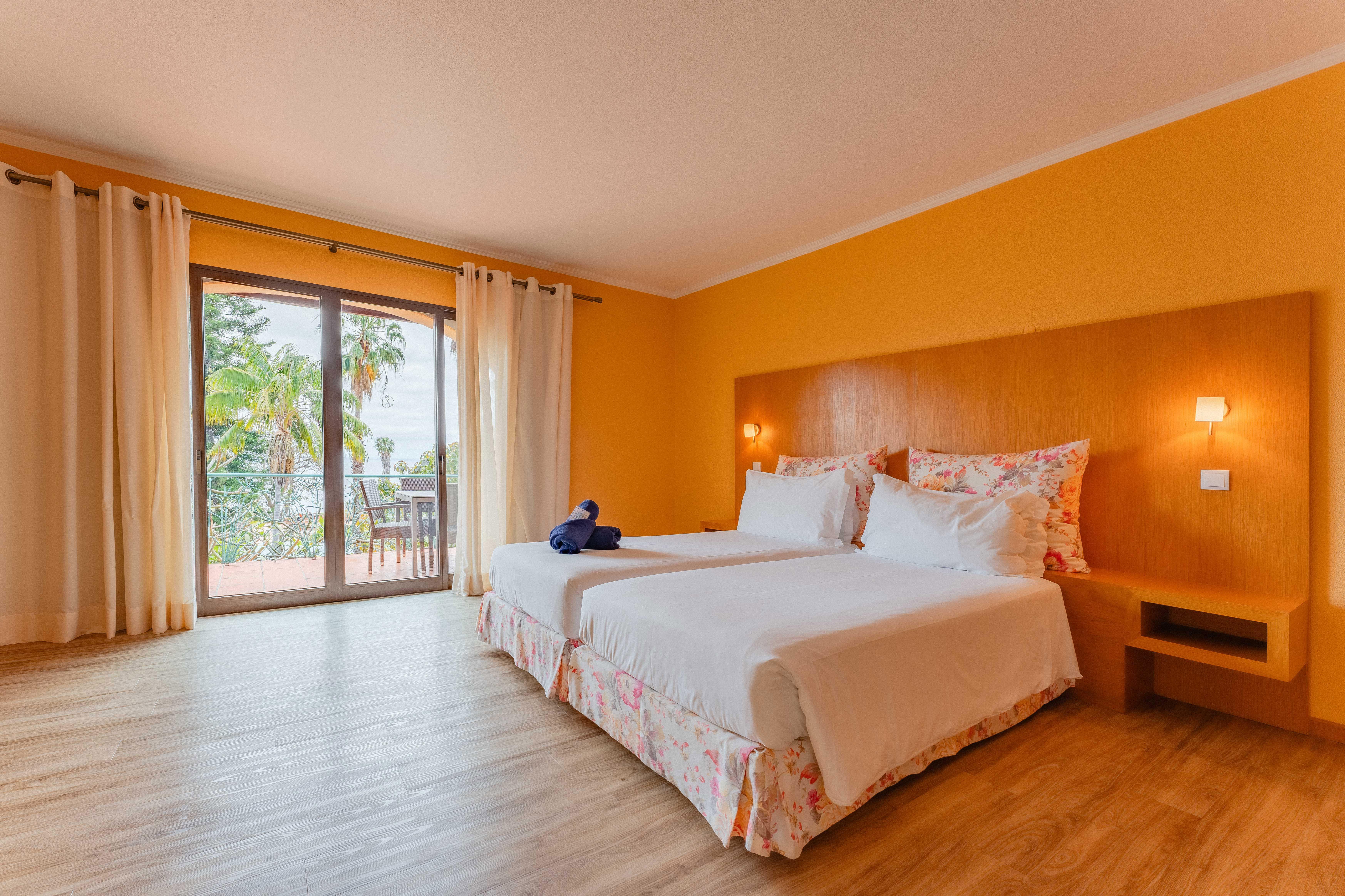 Apartment, Side Sea View, Balcony or Terrace