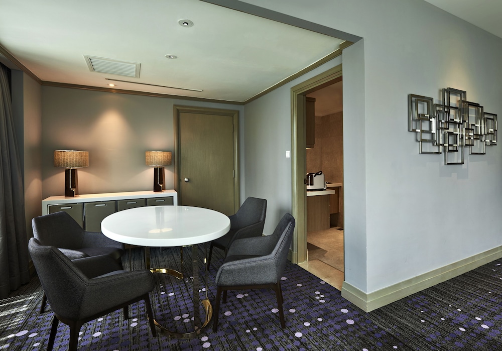 Pullman Kuala Lumpur City Centre Hotel and Residences 50/75