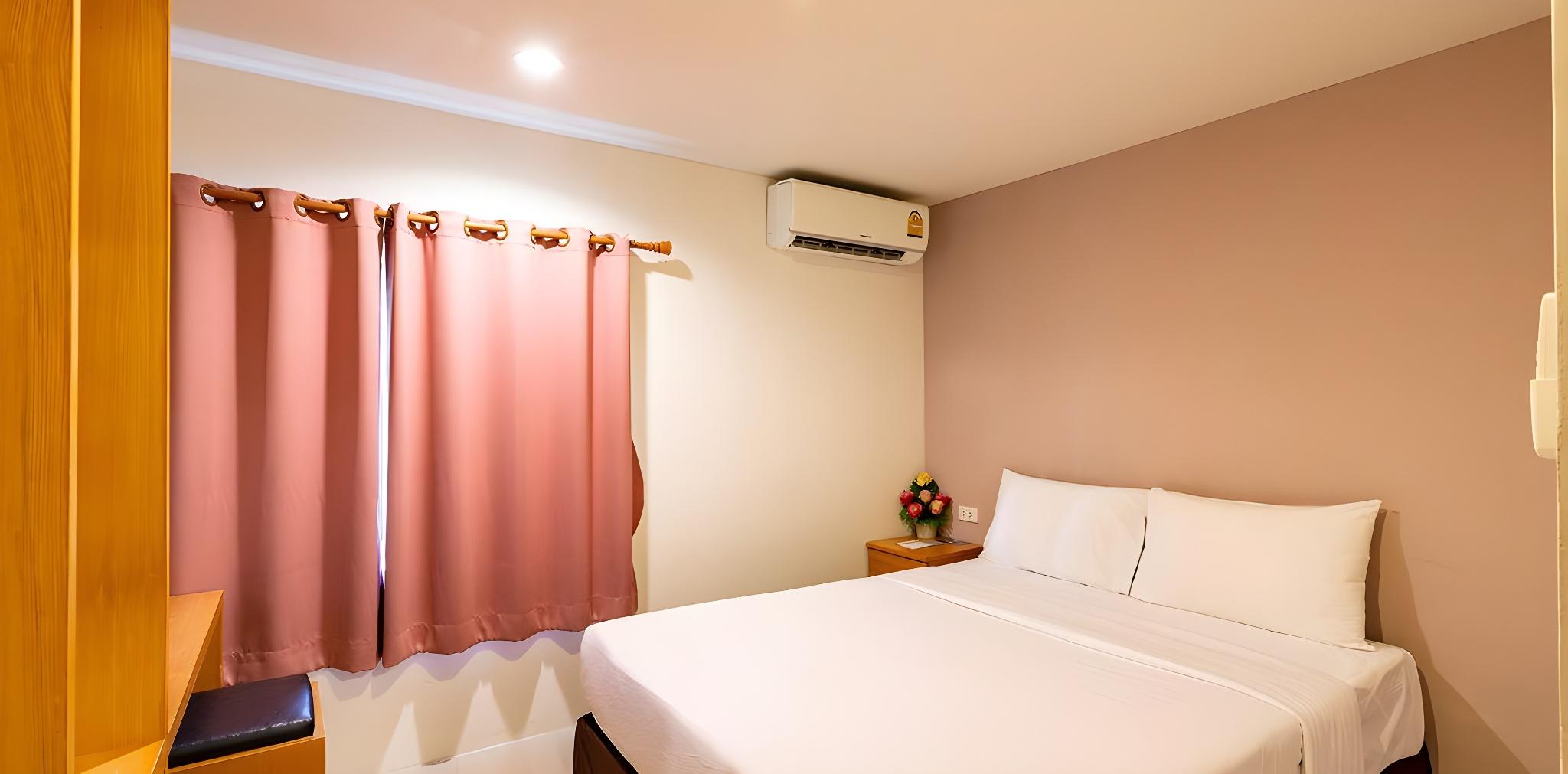 Compact, Double Bed