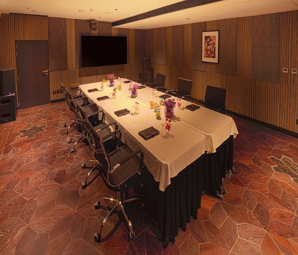 Parallel Hotel Udaipur, a member of Radisson Individuals 41/50