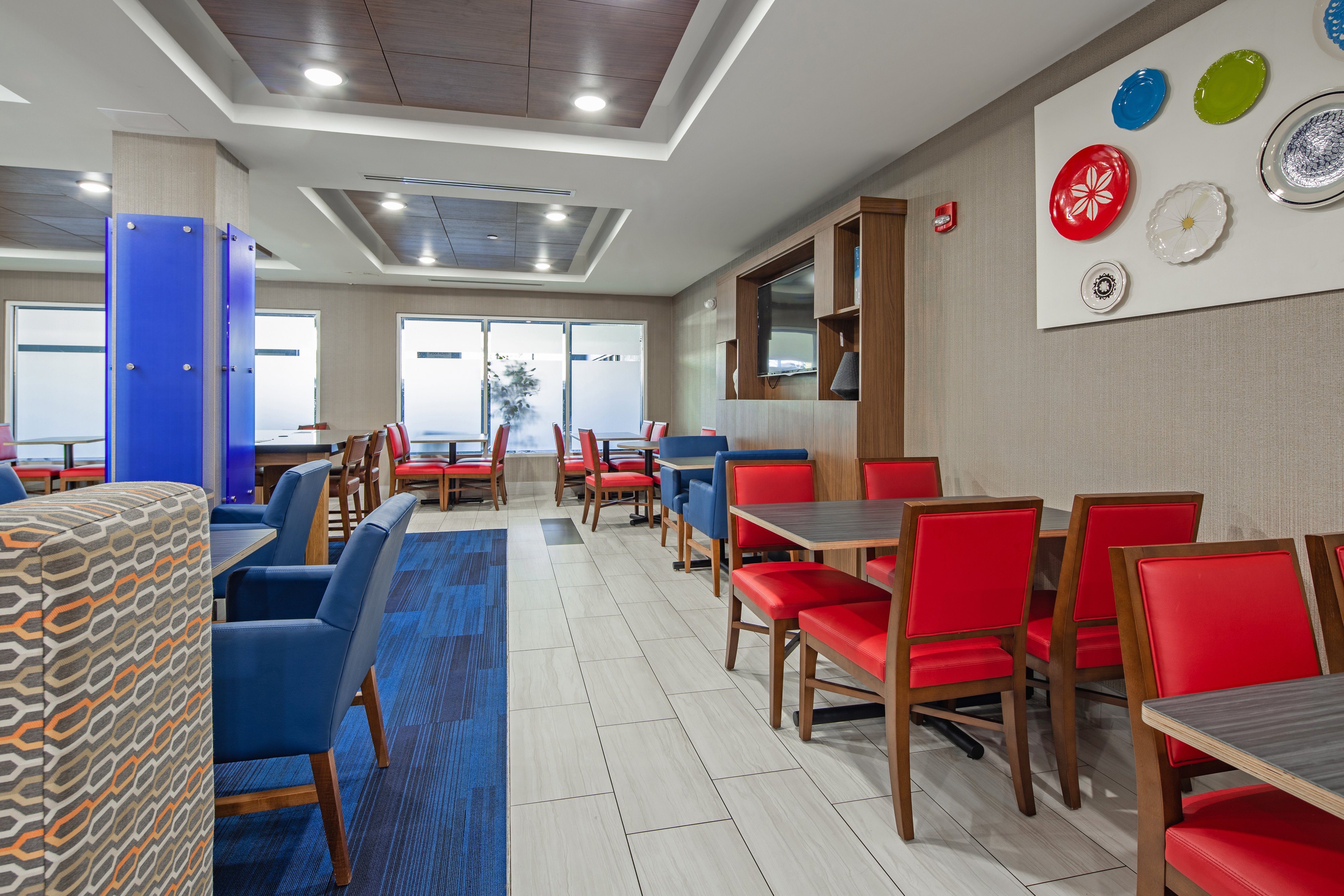 Holiday Inn Express Hotel And Suites Chattanooga East Ridge Tn 47/56