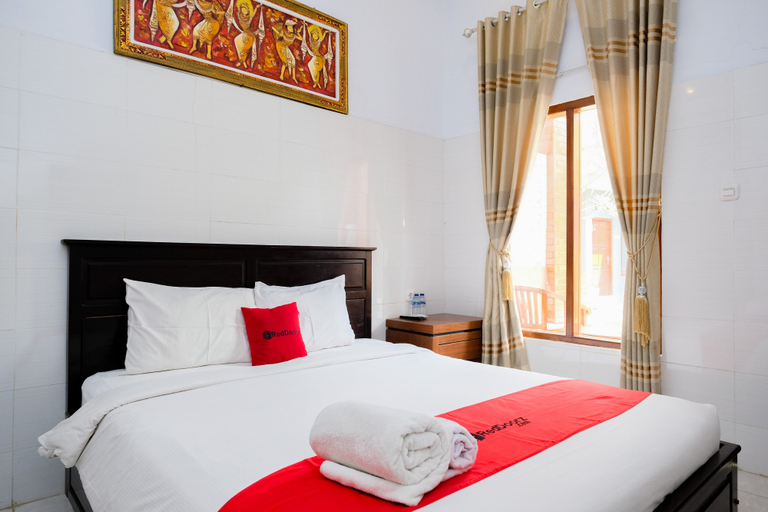 Reddoorz, Deluxe، RedDoorz Plus @ Singaraja 2/3