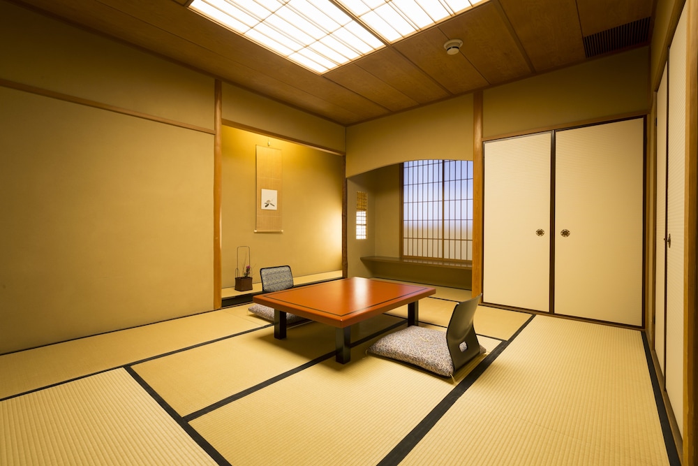 Sakanoue 26/48