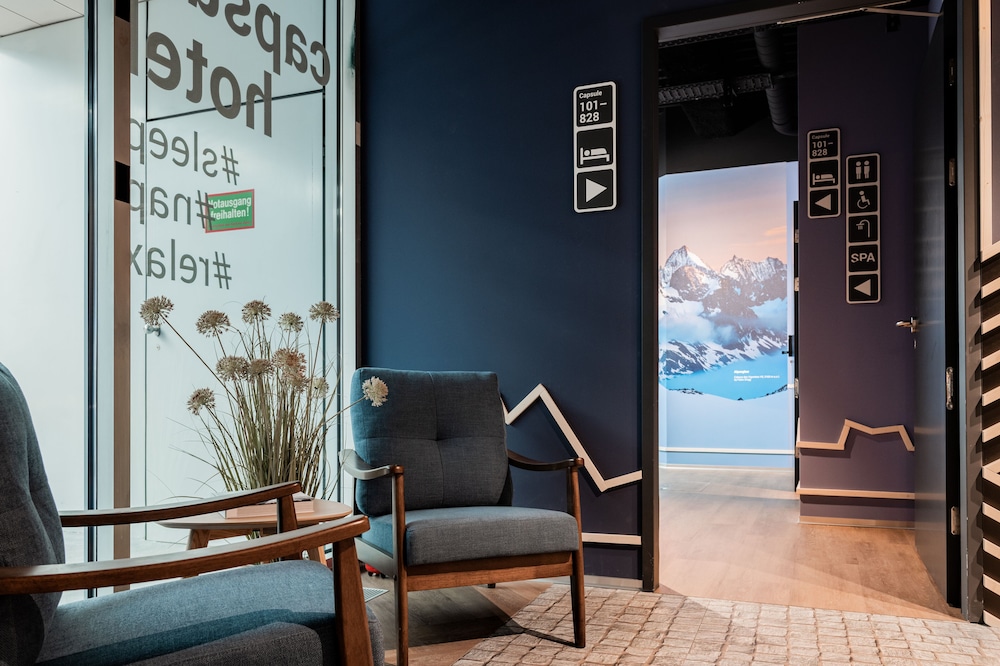 Capsule Hotel - Alpine Garden Zurich Airport 23/37
