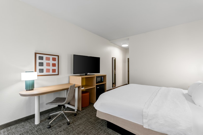 Spark by Hilton Bardstown 25/49