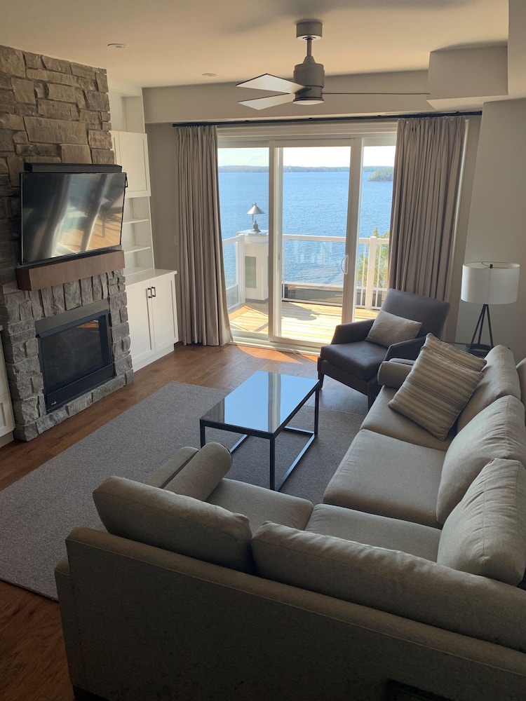 Touchstone Resort 35/57