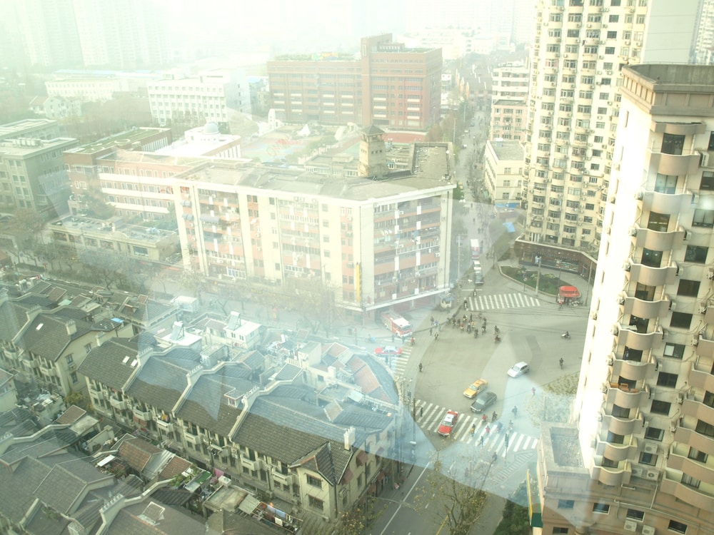 World Union Service Apartment Cosmo 40/72