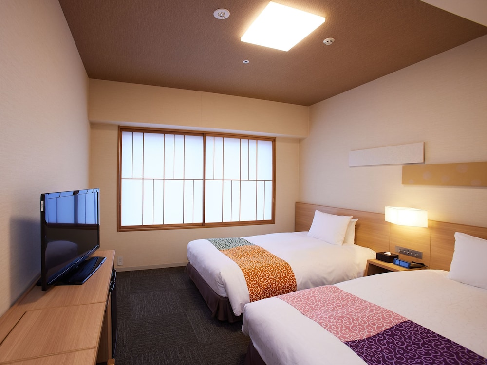 ECONOMY, TWIN BEDS