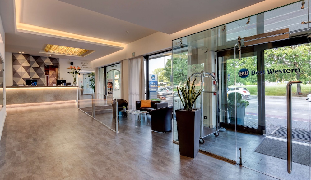 Best Western Hotel Biri 30/35