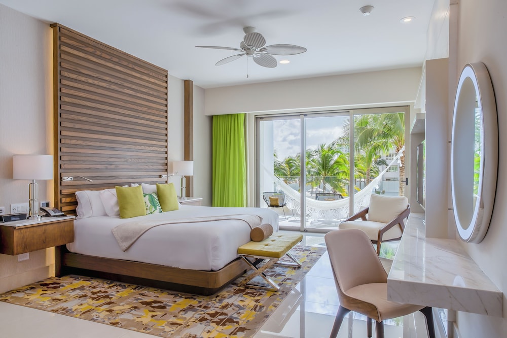 Junior Suite, King Bed