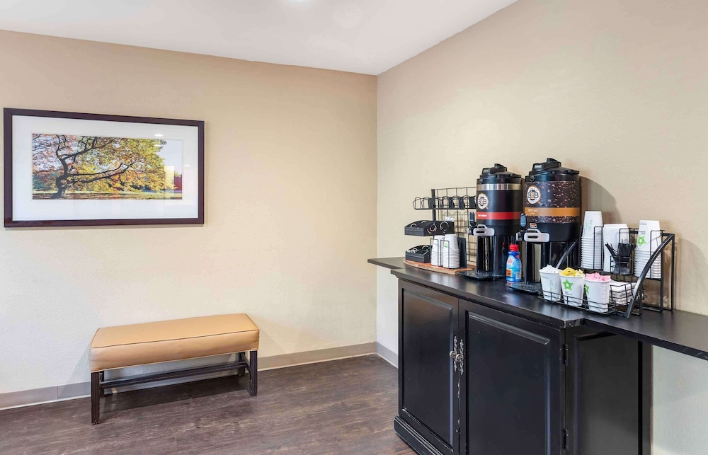 Extended Stay America Los Angeles - Ontario Airport 8/47