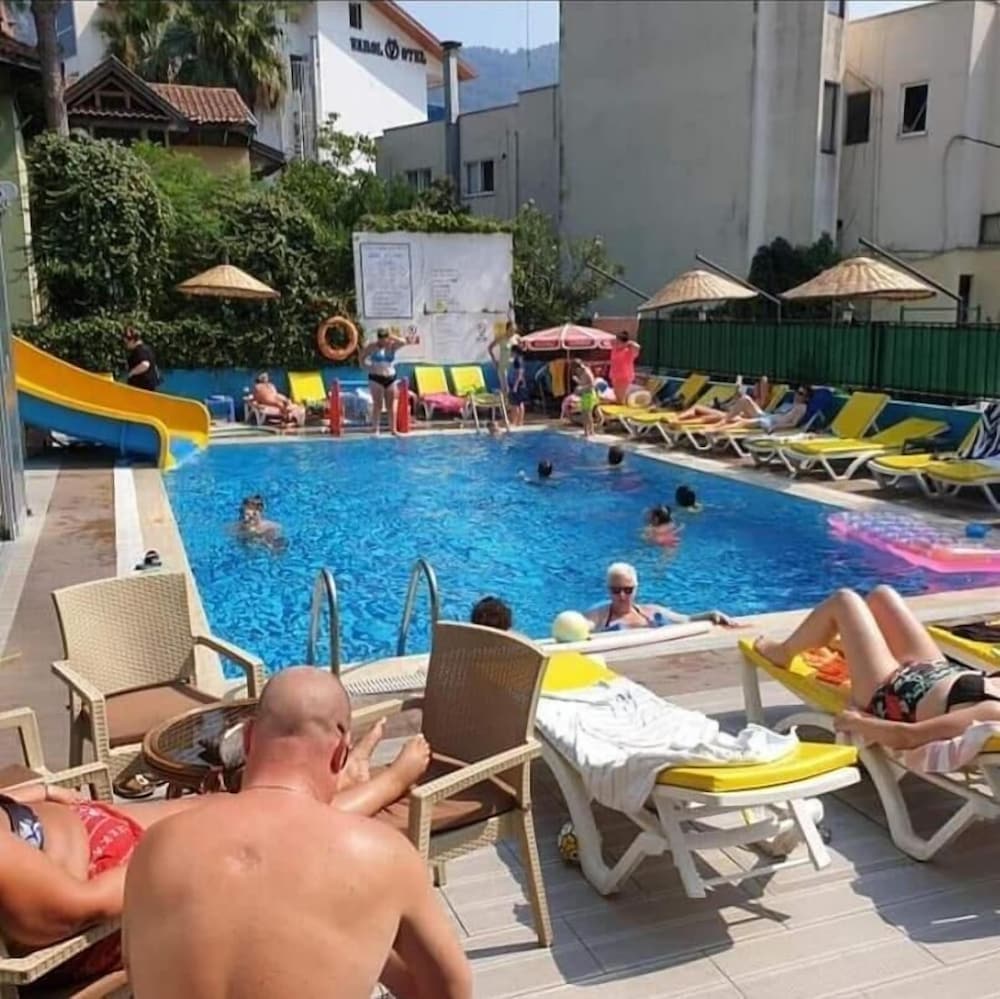 Alara Hotel 33/42