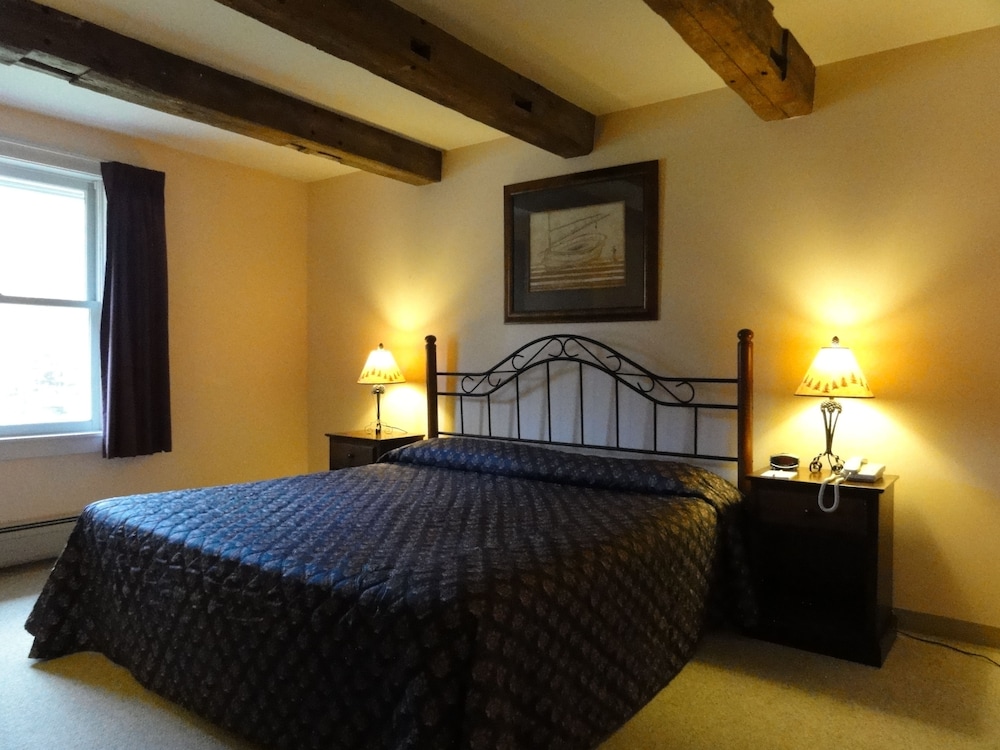 The Lodge at Lincoln Peak 9/49
