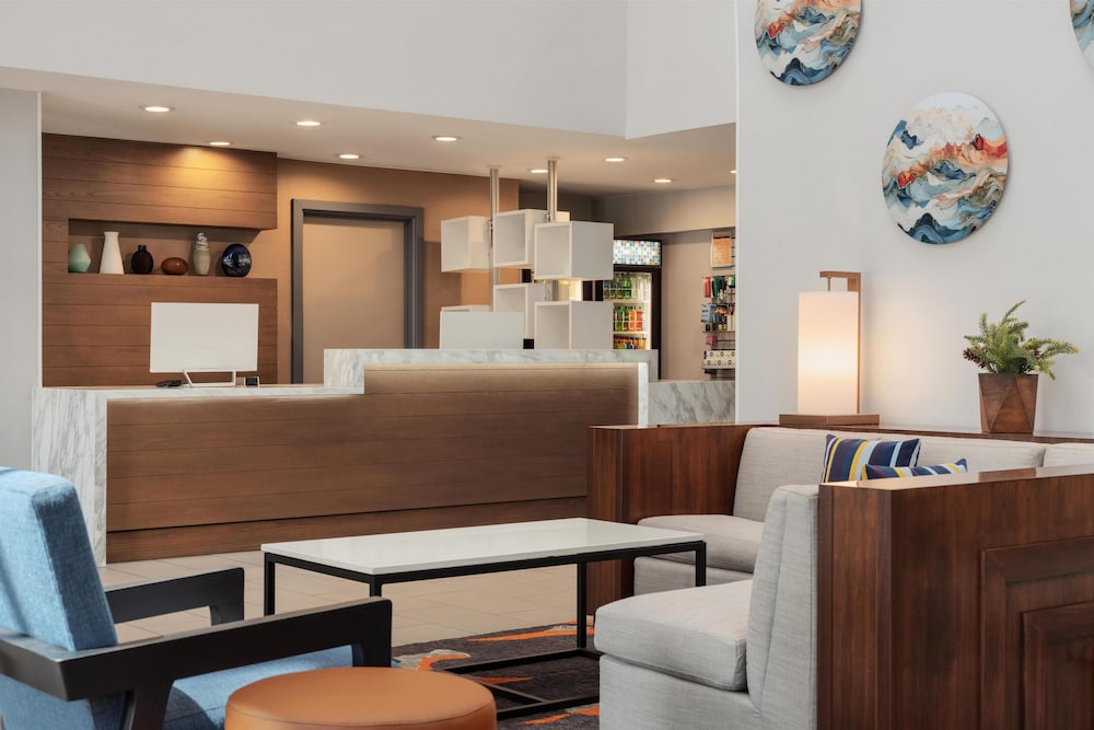 Hyatt House Cypress Anaheim 6/72
