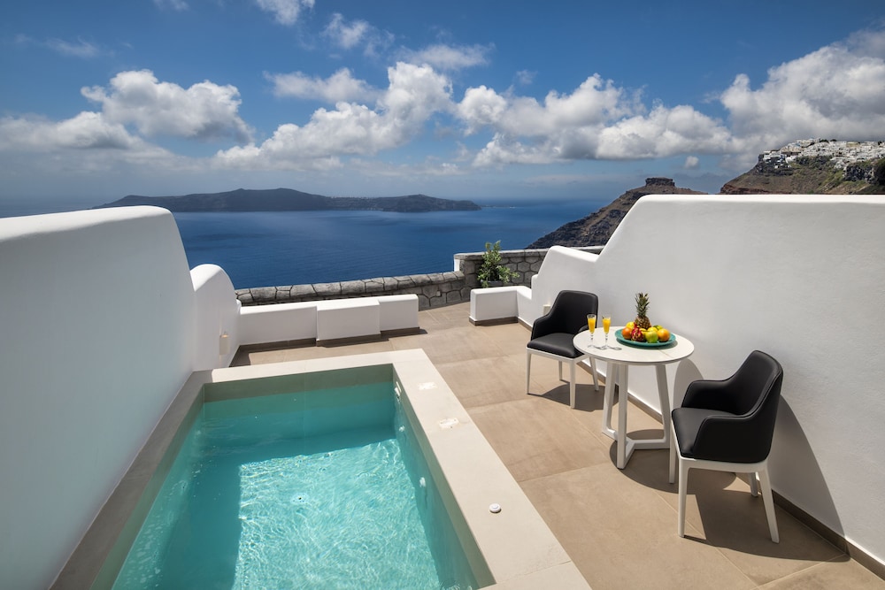 Aura Suites 21/31