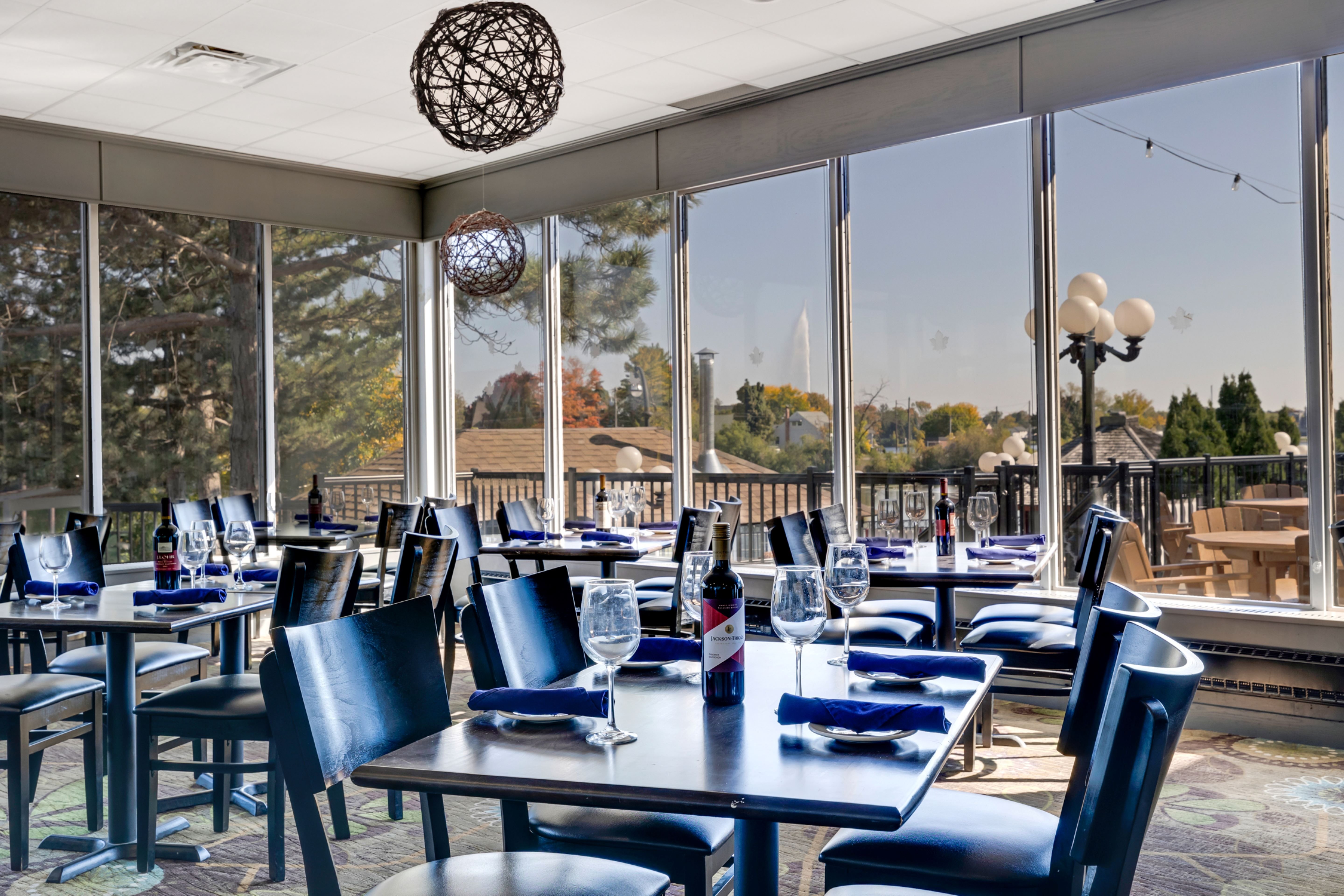 Holiday Inn Peterborough Waterfront 52/70