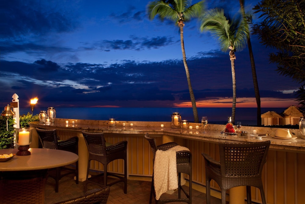 La Playa Beach Resort 56/75