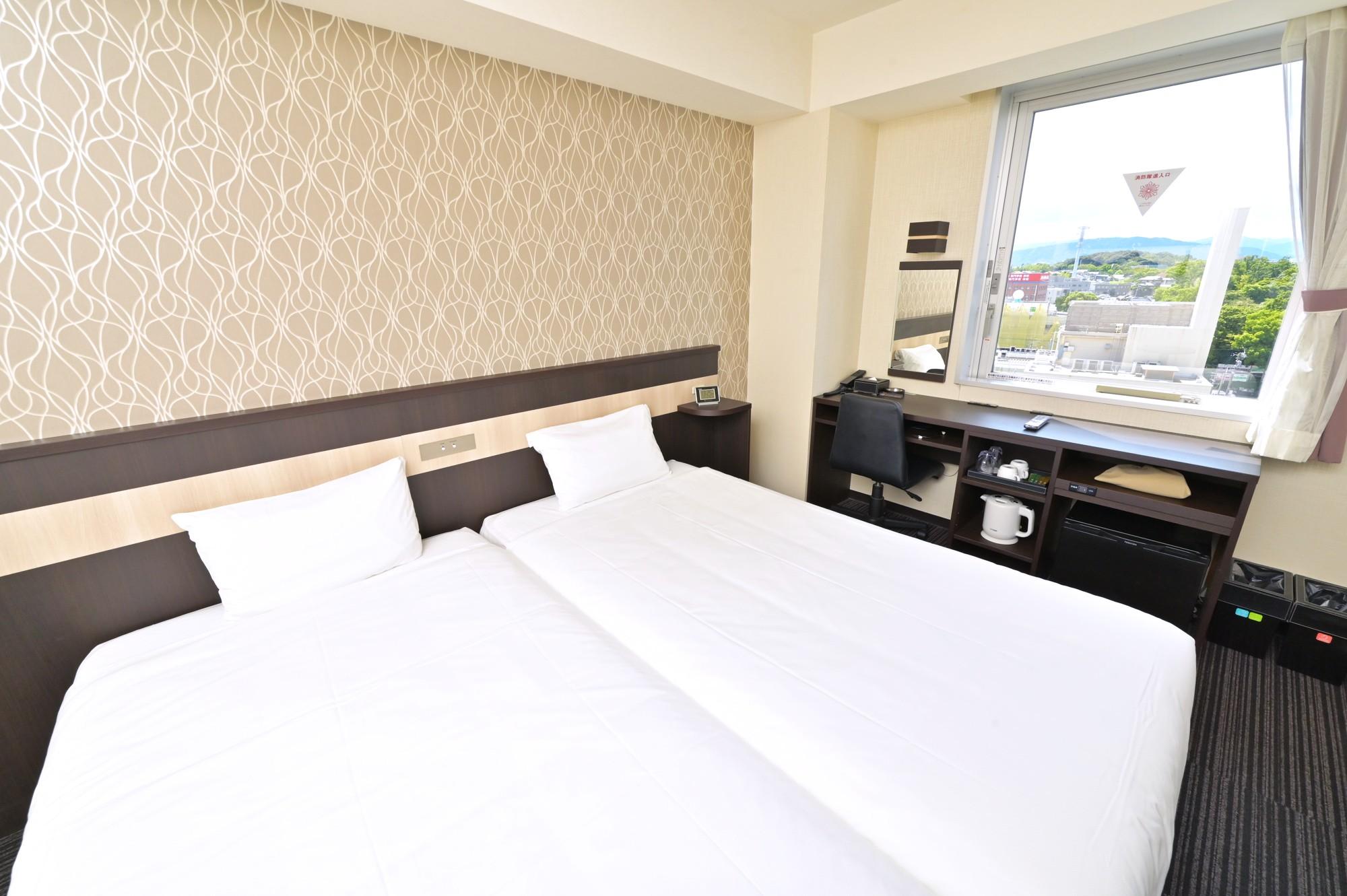 Hollywood, Standard, Twin Beds, Smoking