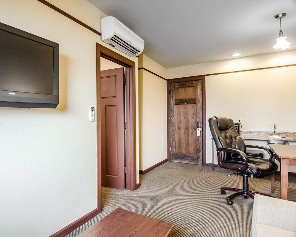 Hotel Seville 46/49