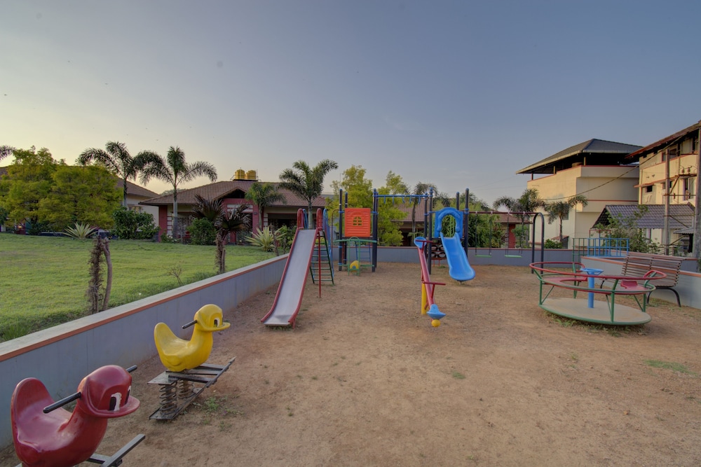 LEISURE VACATIONS WOODSTOCK VILLAS 38/50