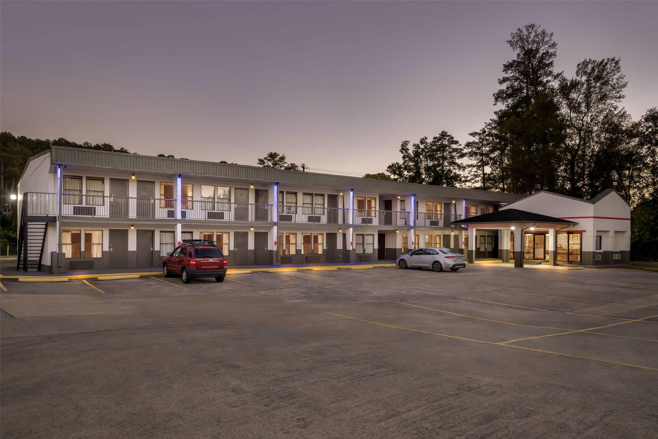 Super 8 By Wyndham Gadsden Al 26/32