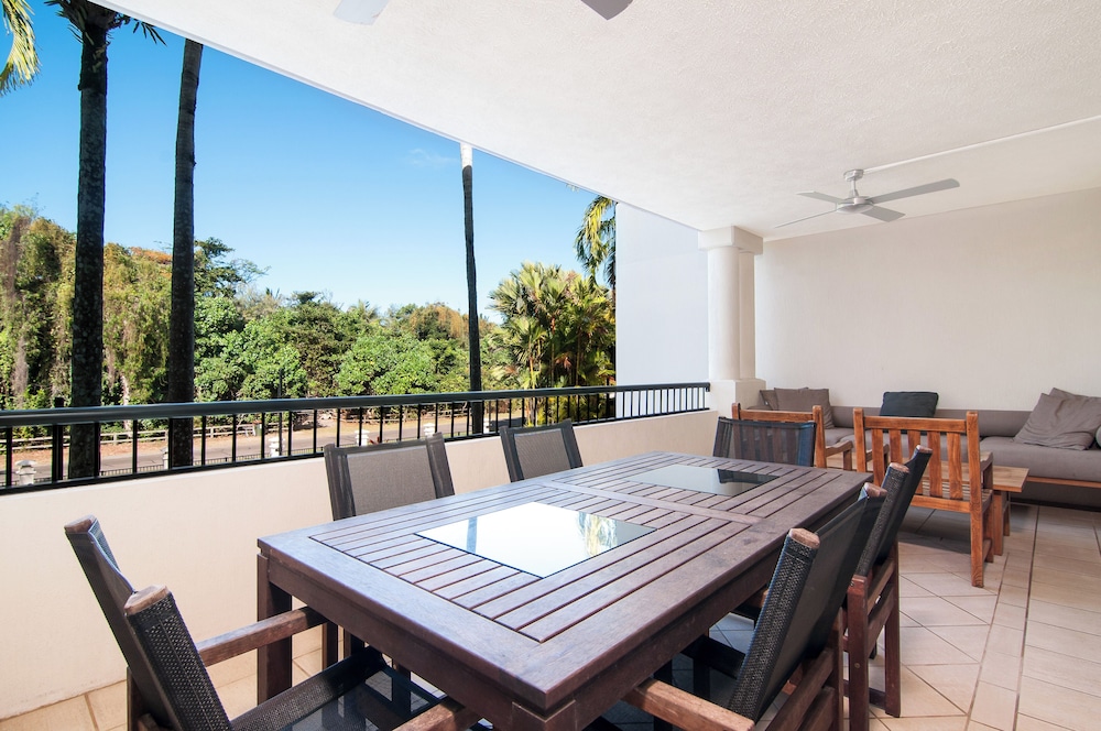 Mandalay Luxury Beachfront Apartments 45/59