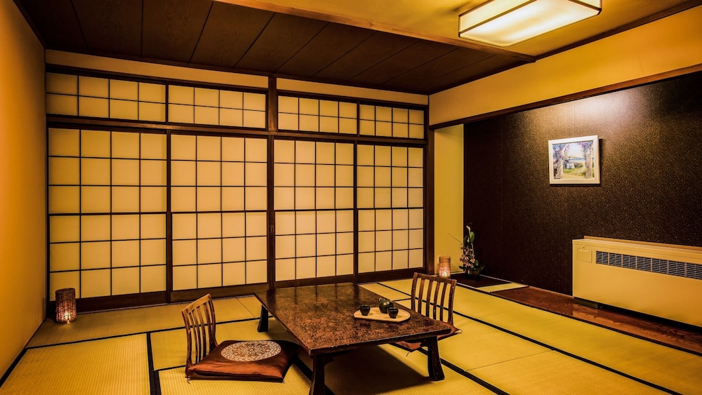 Japanese, Superior, No View, Tatami