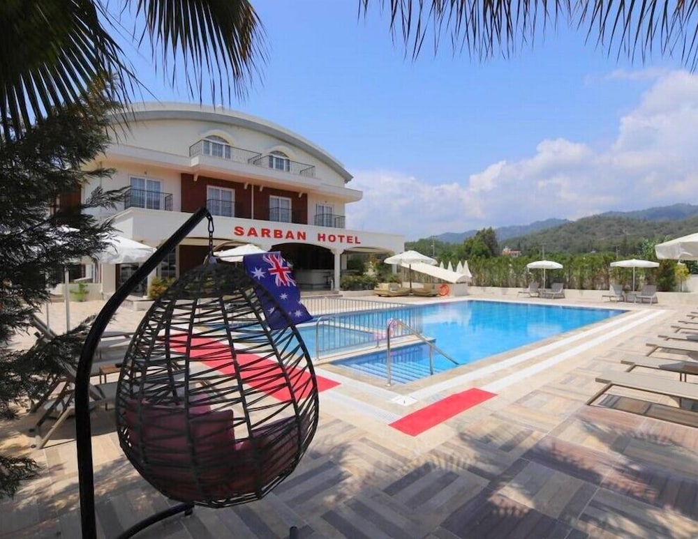 Sarban Hotel 18/30