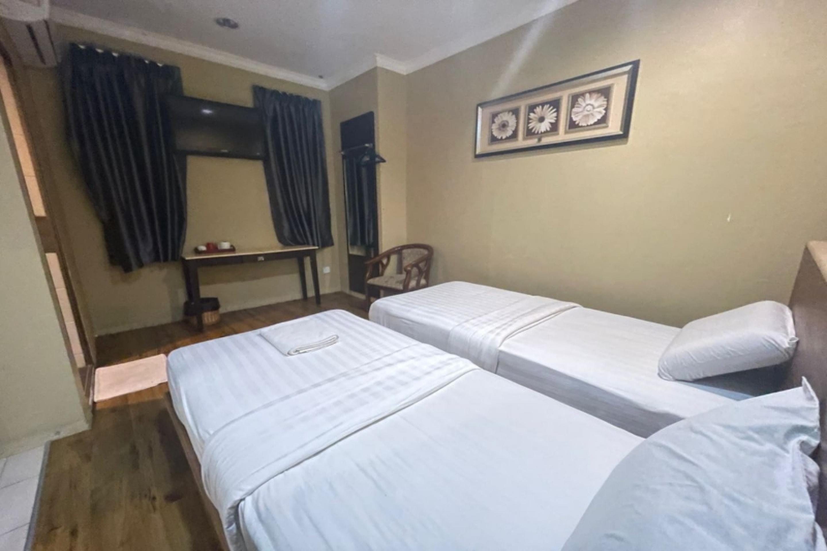 OYO 90411 Perdana Hotel Labuan 9/29