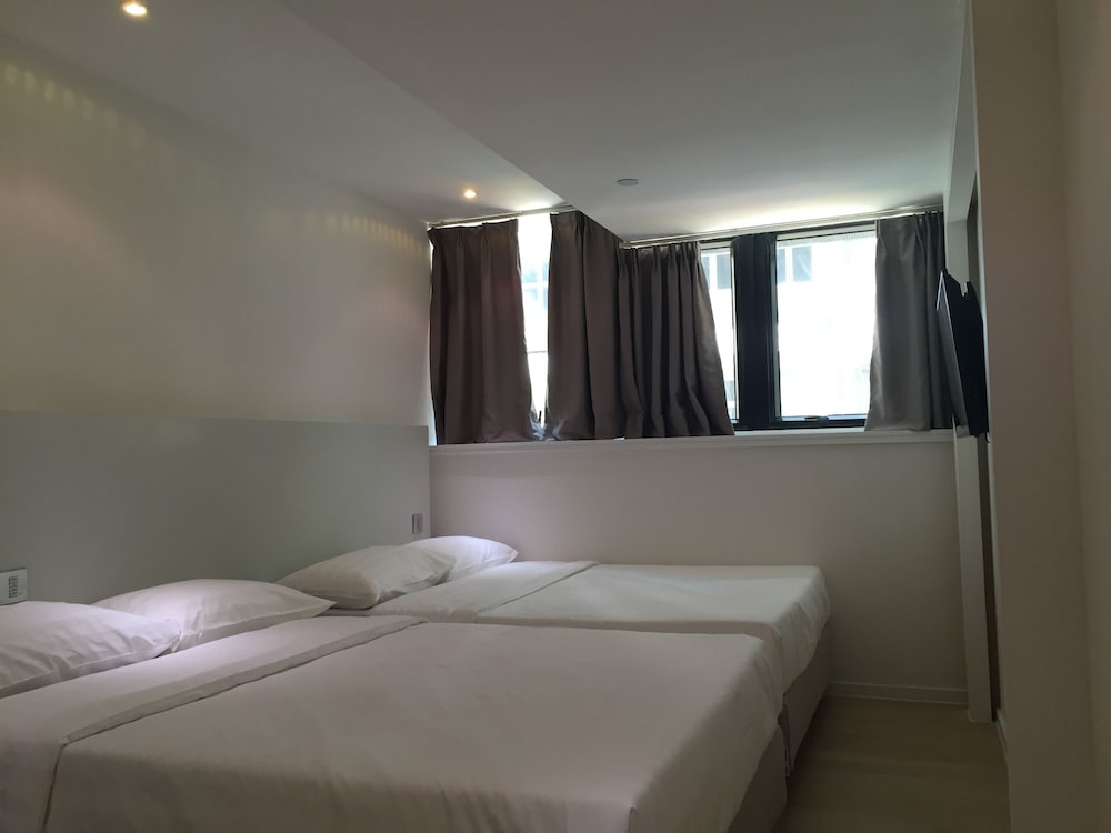Homy Hotel Central 18/57