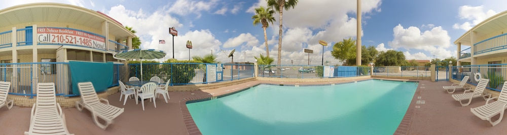 Ramada by Wyndham San Antonio Near SeaWorld/Lackland AFB 9/63