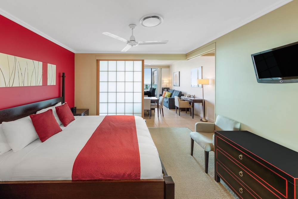 2 Bedrooms, Apartment, Pool View, Oaks Hervey Bay Resort and Spa 4/9
