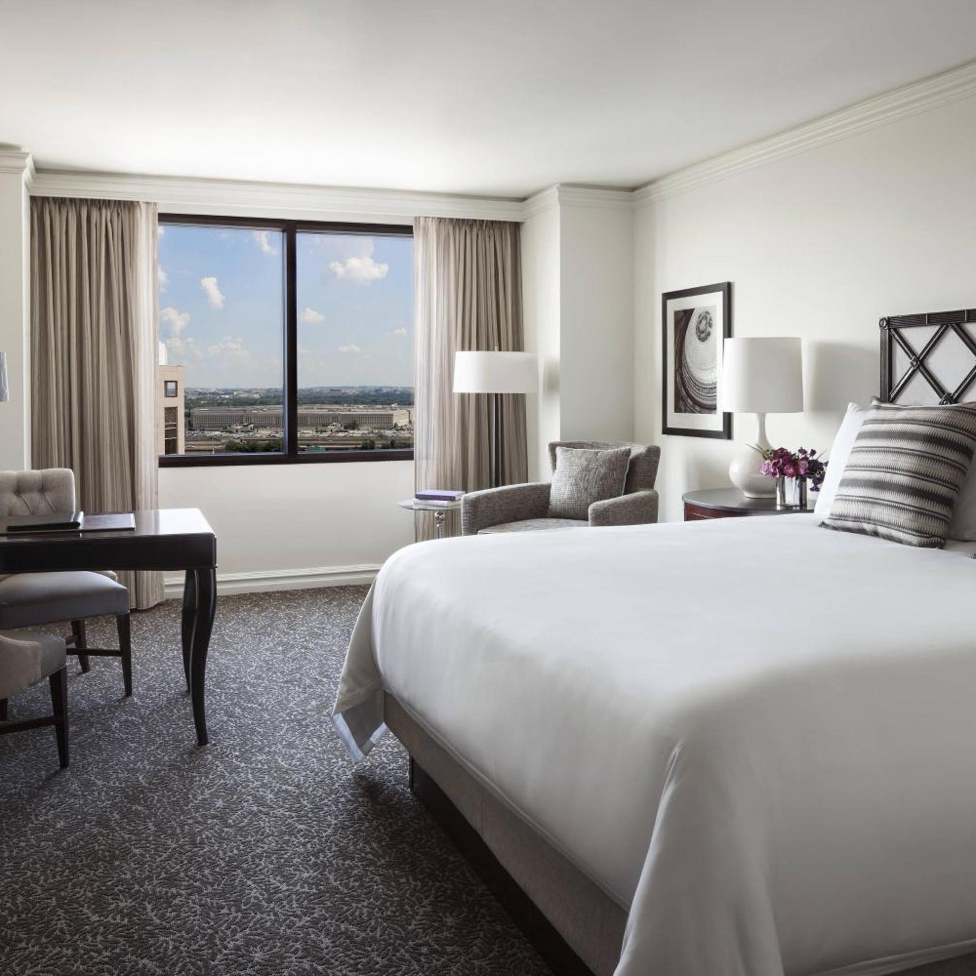 Historical, Premier, King Bed, with View