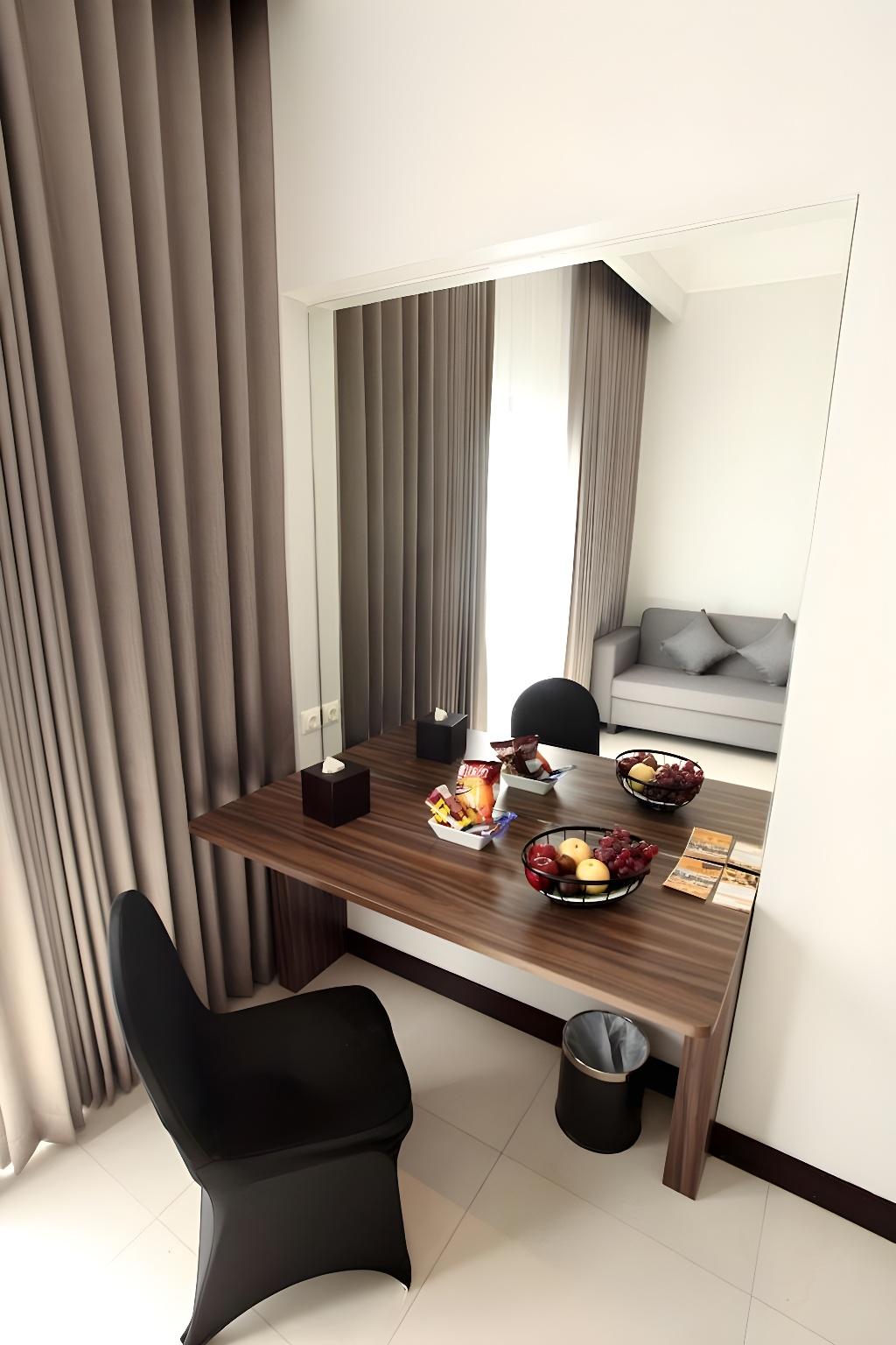 Helios Hotel Bone 38/48