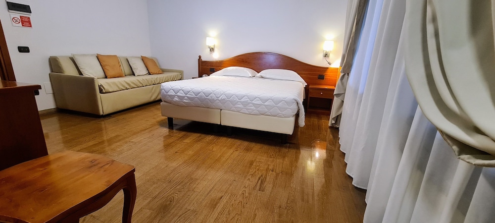 Hotel La Villetta 20/65