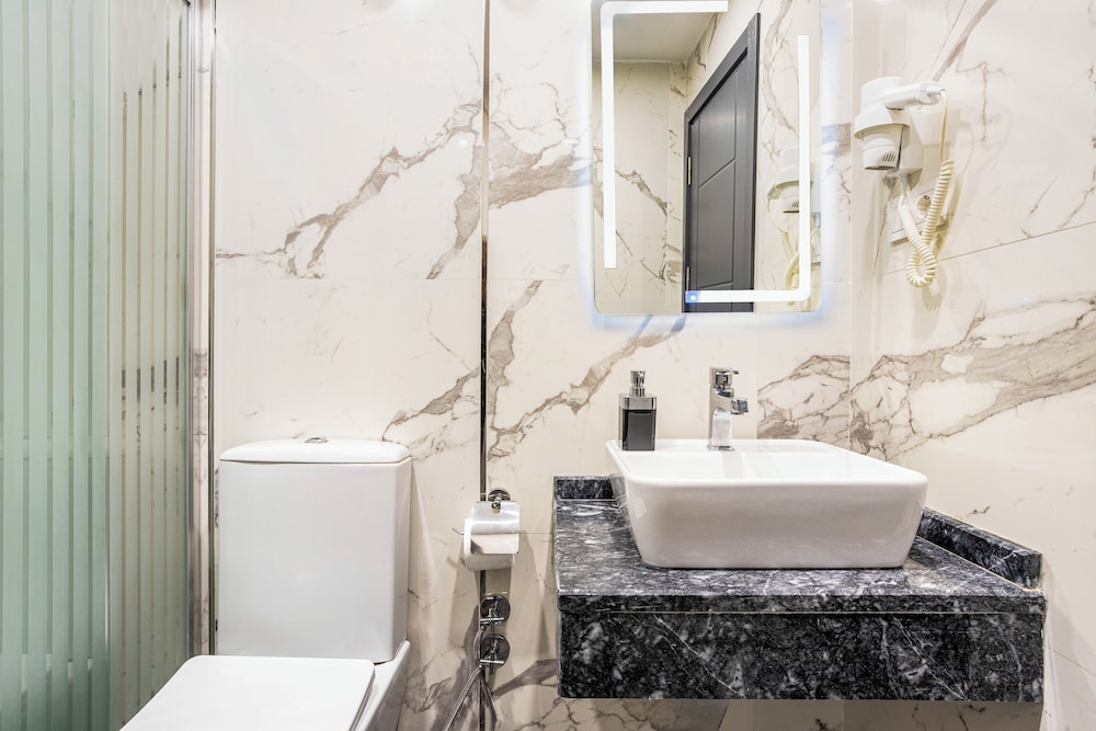 Meridiani Taksim Hotel 40/43