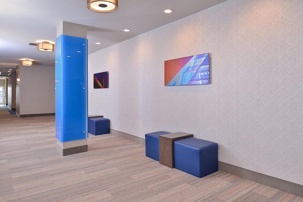 Holiday Inn Express Suites Houston E Pasadena 8/62