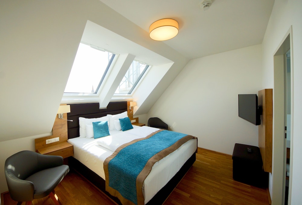 Parks 73 The Townhouse Hotel 14/50