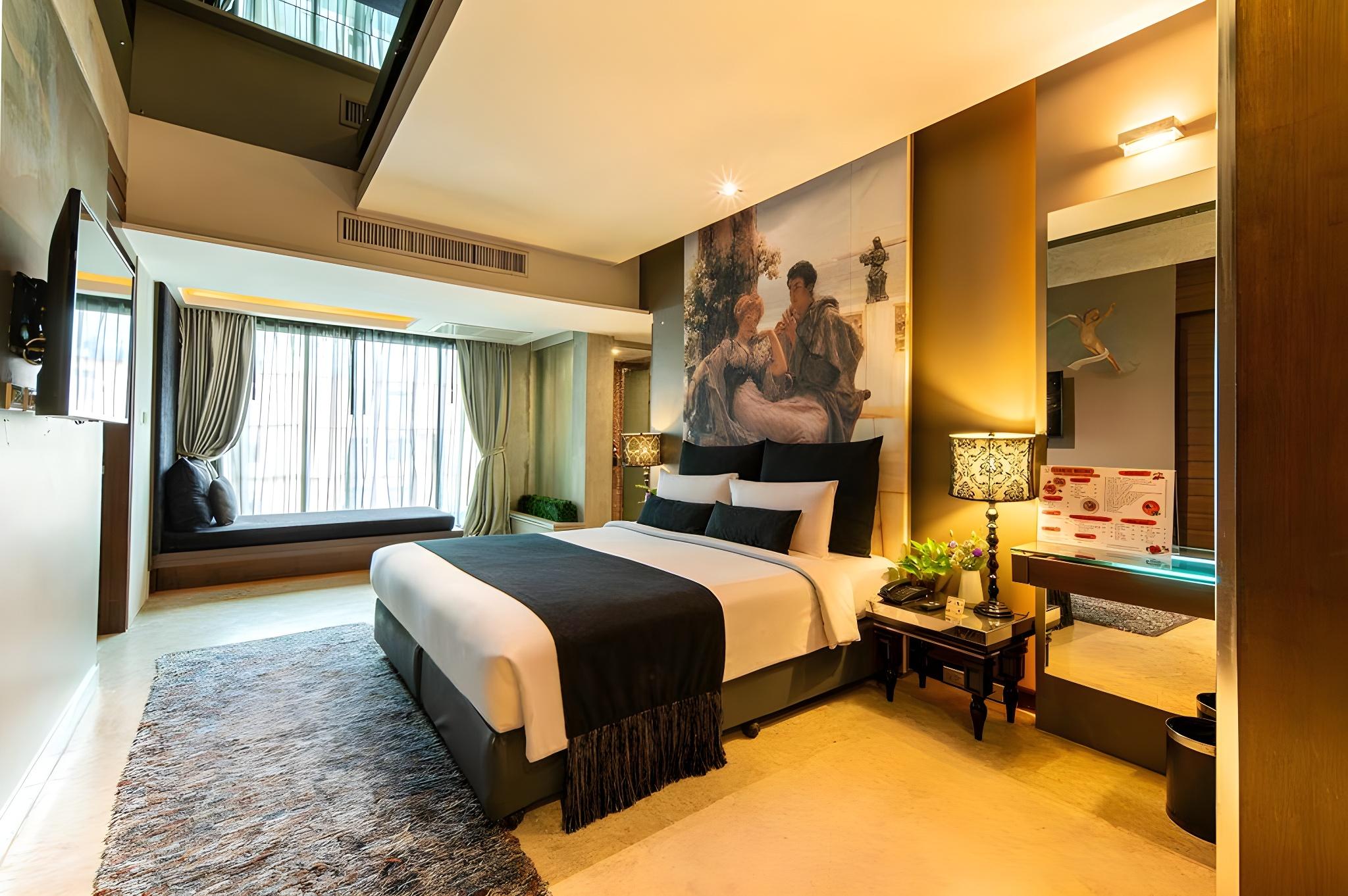 M Room, No Balcony