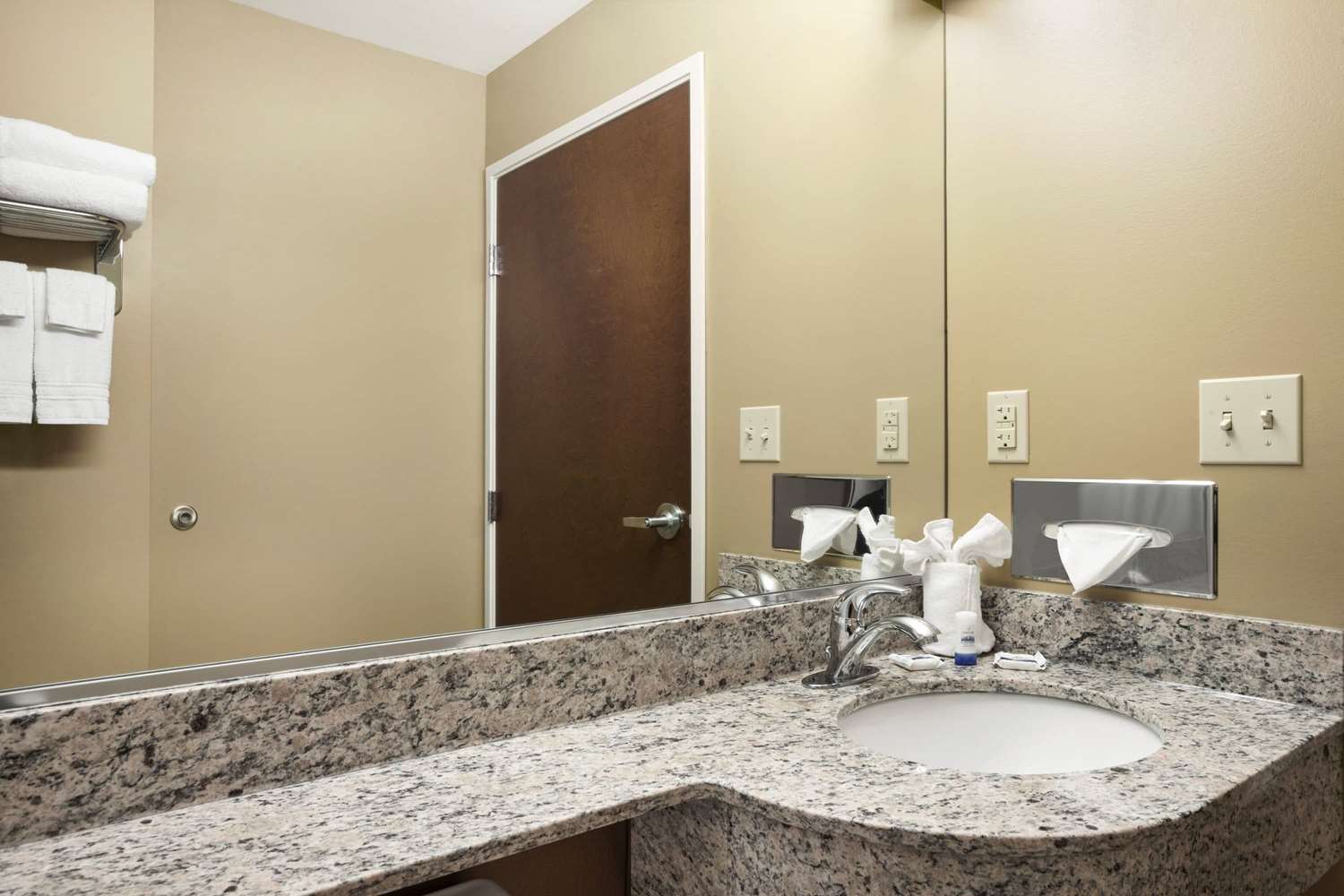 Microtel Inn Suites By Wyndham Cambridge 31/31