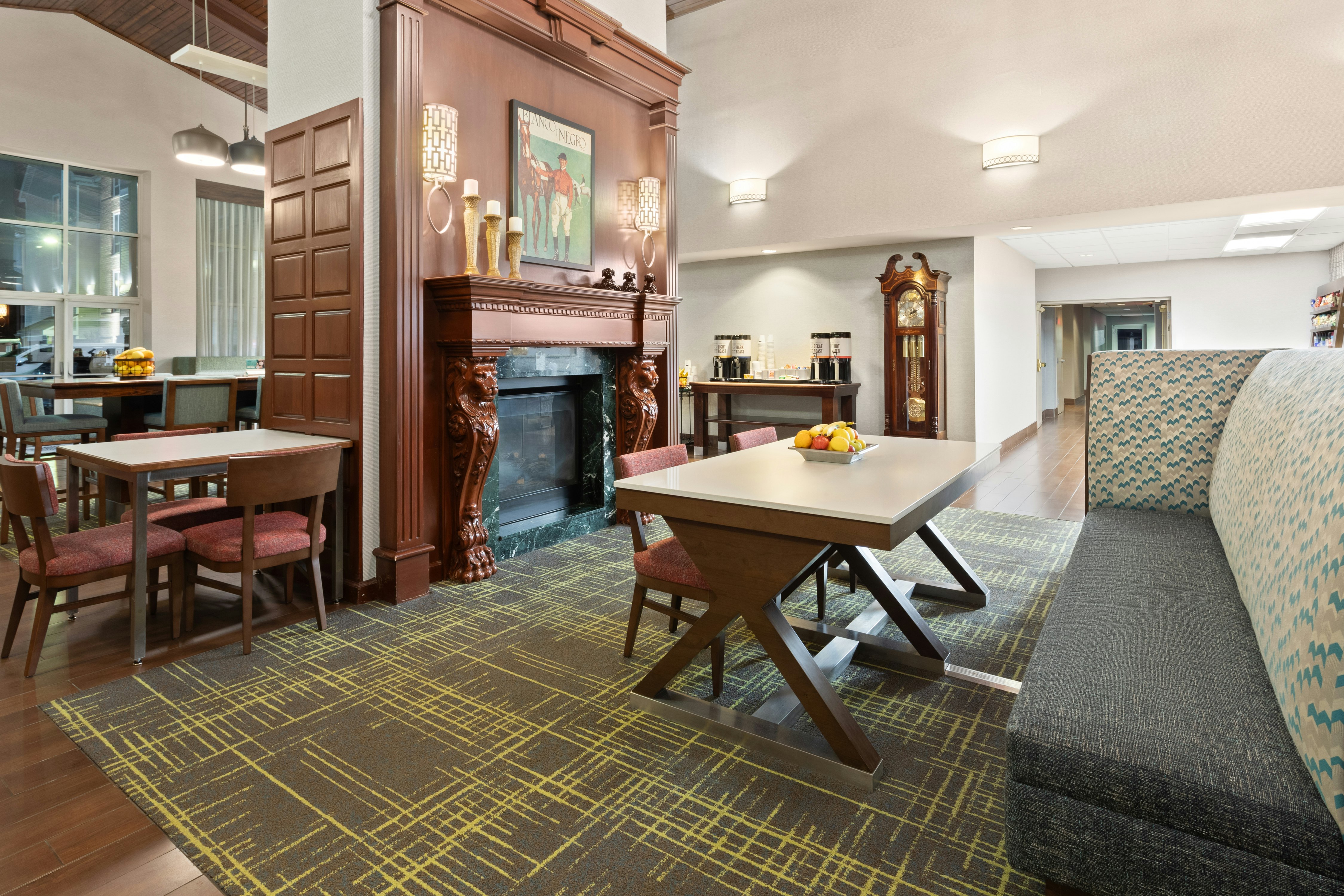 Hampton Inn Suites Scottsburg 65/82