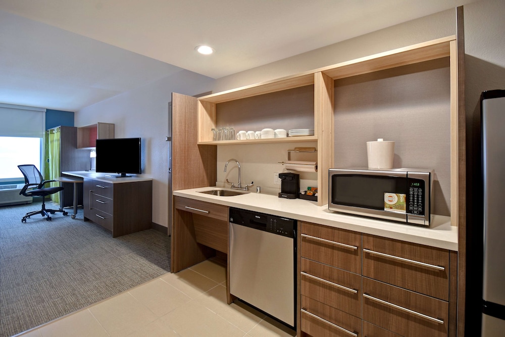 Home2 Suites by Hilton Eau Claire South 41/56